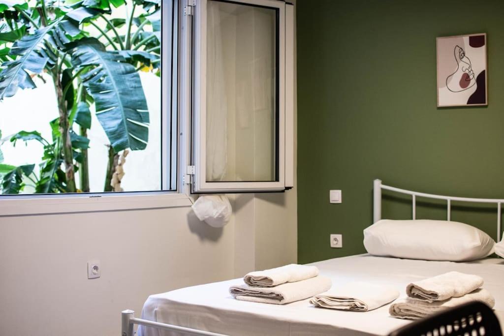Appartamento Garden Apt Atene Esterno foto